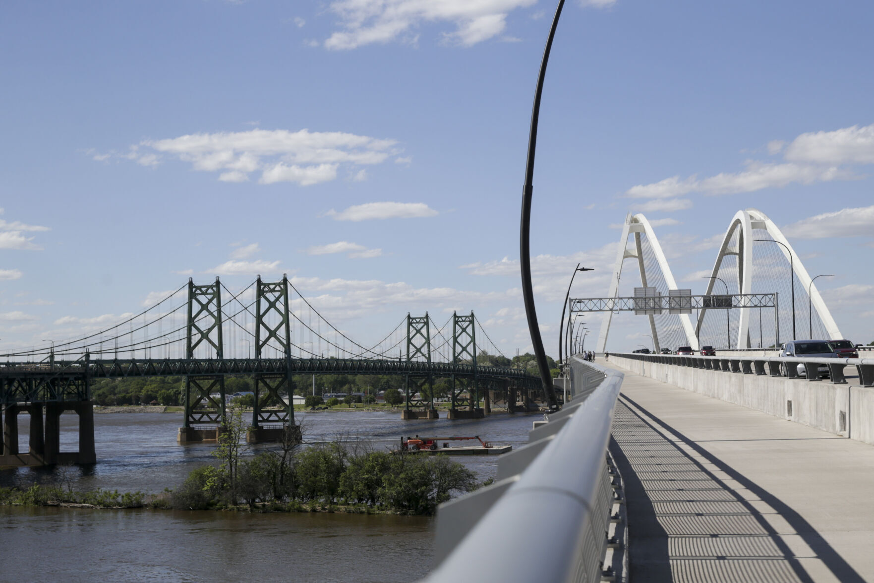 052222-qc-nws-bridge-02.jpg